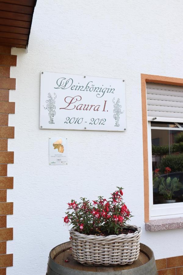 Weingut Und Gaestehaus Wolfgang Beth Kinheim Exteriér fotografie